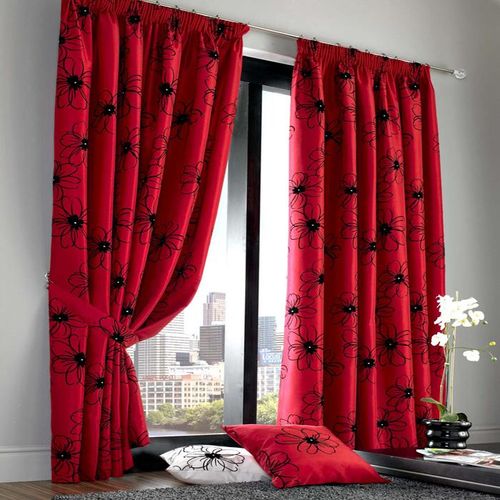Бордовый цвет штор в спальне, гостиной и зале: фото идеи