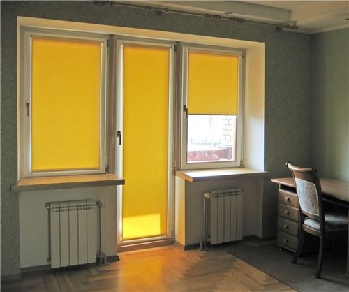 Рулонные шторы на окно с балконной дверью: 41 фото